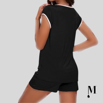 ست تی شرت و شلوارک مشکی زنانه