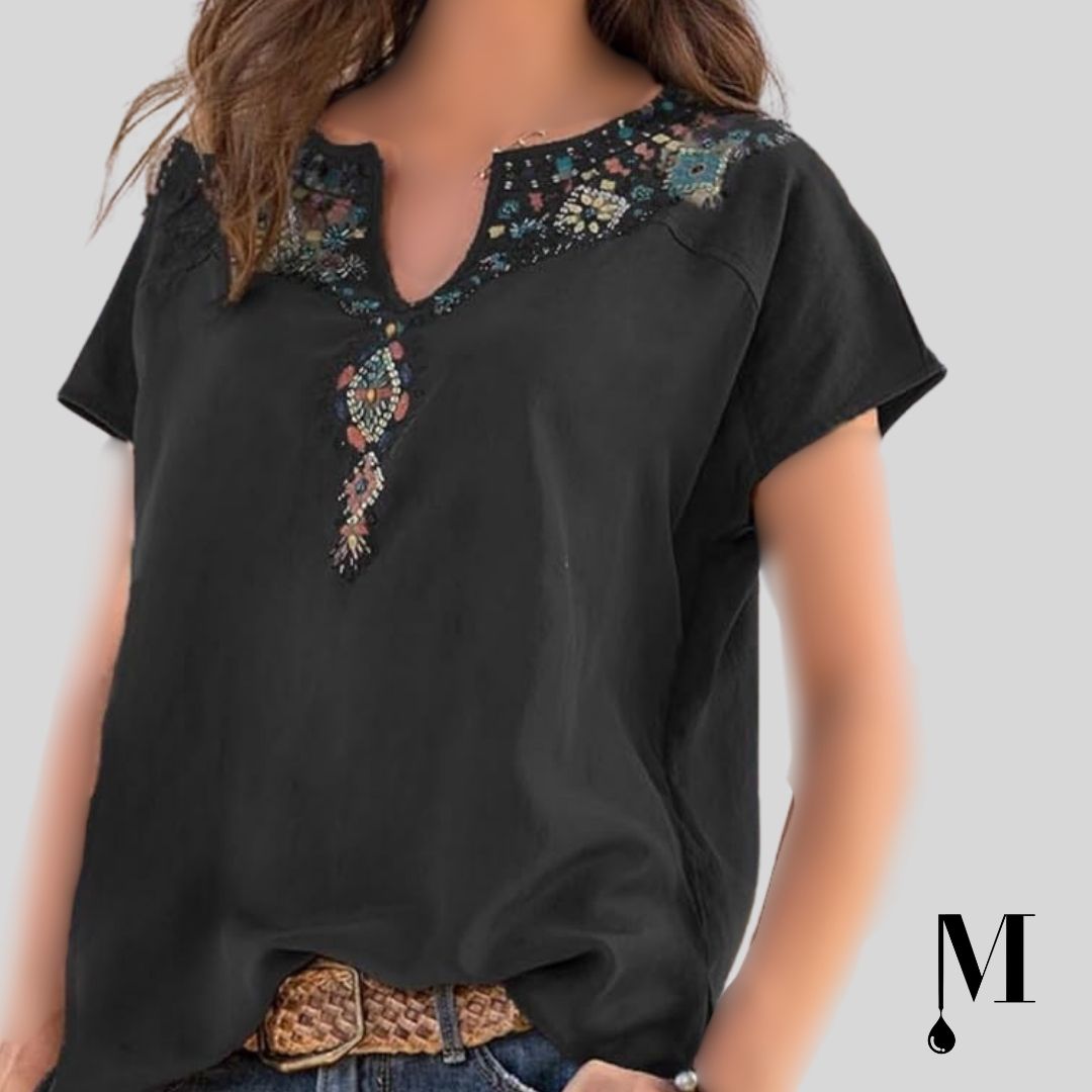 بلوز مشکی گلدوزی شده بلوز مشکی گلدوزی شده